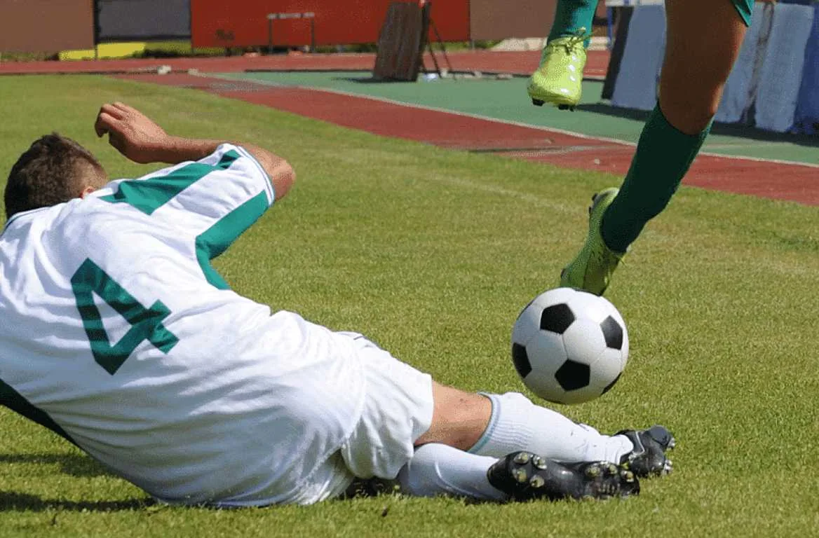quanti tipi di difensori di calcio